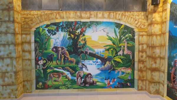 Sample work:Mural with the theme of the jungle in a professional space. - Image 5