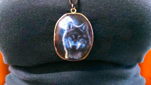 WOMEN'S PENDANT - WOLF TOTEM