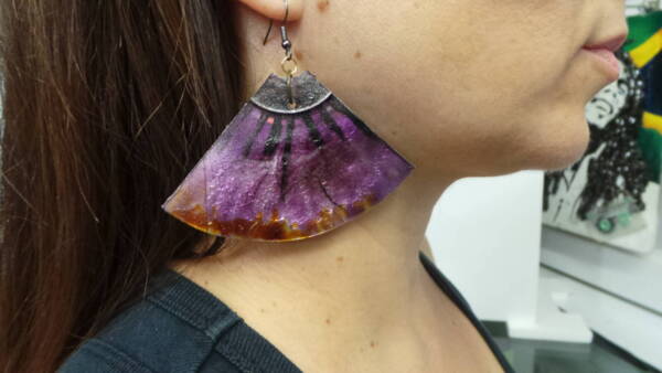 IRIDESCENT EARRINGS SET - Image 2