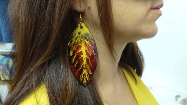 IRIDESCENT EARRINGS SET - Image 2