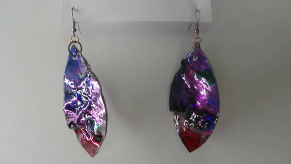IRIDESCENT EARRINGS SET