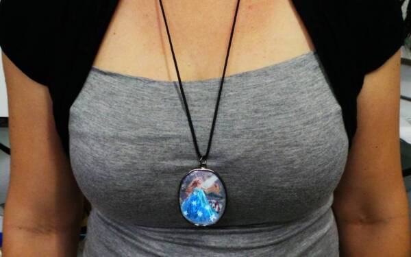 WOMEN’S PENDANT – Blue Lady - Image 2