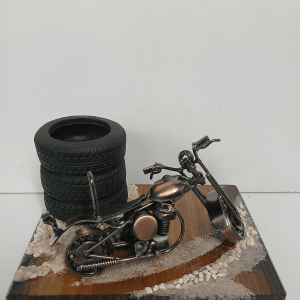 Μολύβια σε Δύο Τροχούς